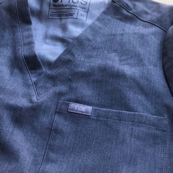 FIGs Scrubs Graphite - Picture 2 of 8